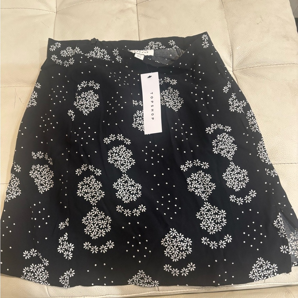 Topshop Monochrome Floral A-Line Skirt